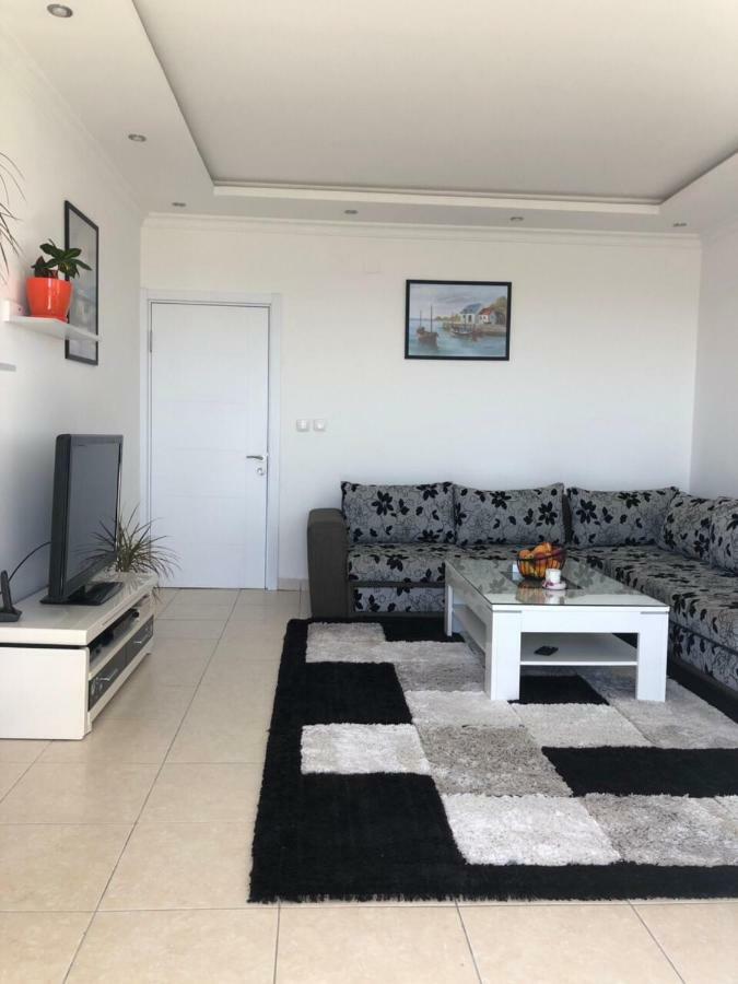 Apartmani Dini Ulcinj Exterior foto