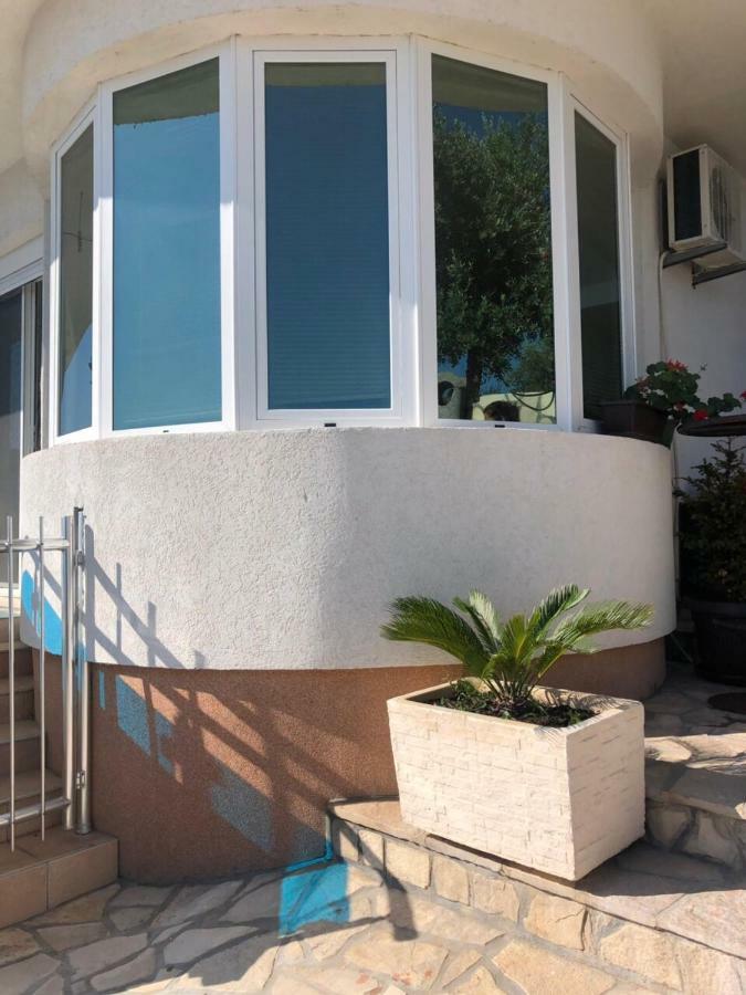 Apartmani Dini Ulcinj Exterior foto