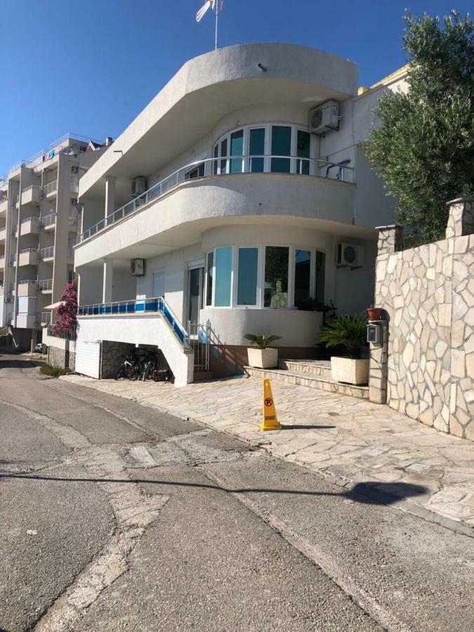 Apartmani Dini Ulcinj Exterior foto