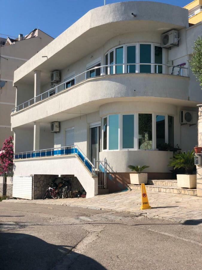 Apartmani Dini Ulcinj Exterior foto